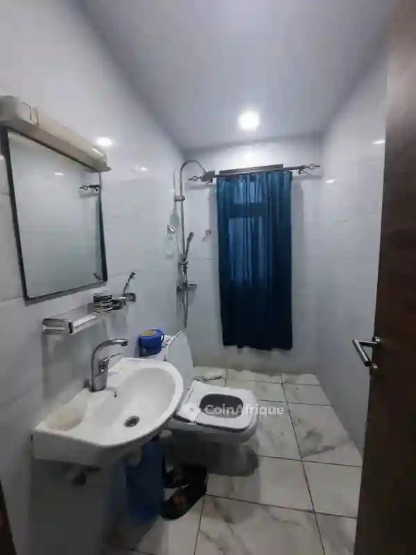 Location Appartement à Cocody Hangré 7e Tranche - Vue 5