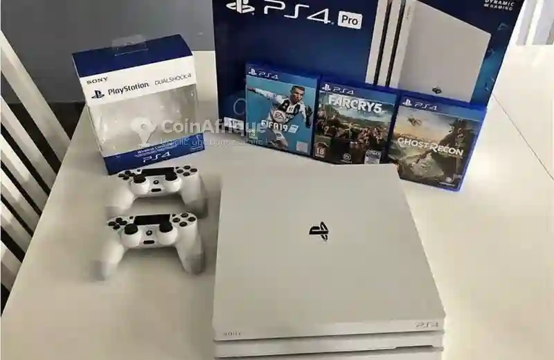 Playstation 4 Pro - Vue 1