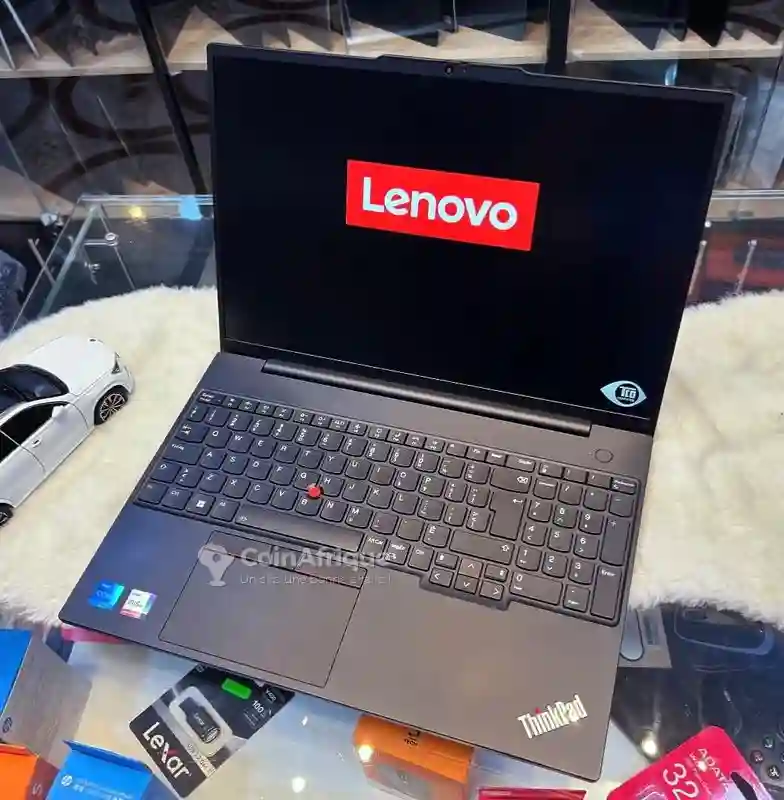 PC Lenovo Thinkpad e16 cor i5 13th gen 16 go ram - Vue 1
