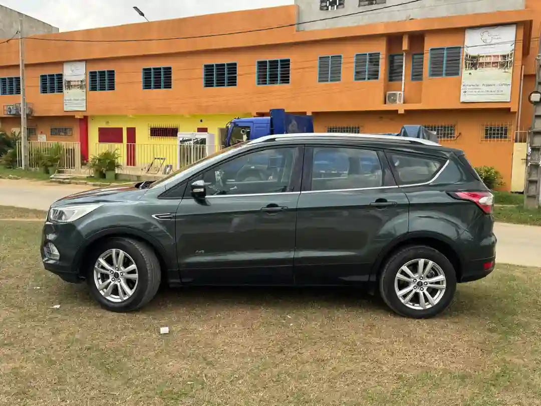 FORD ESCAPE EN VENTE  - Vue 2