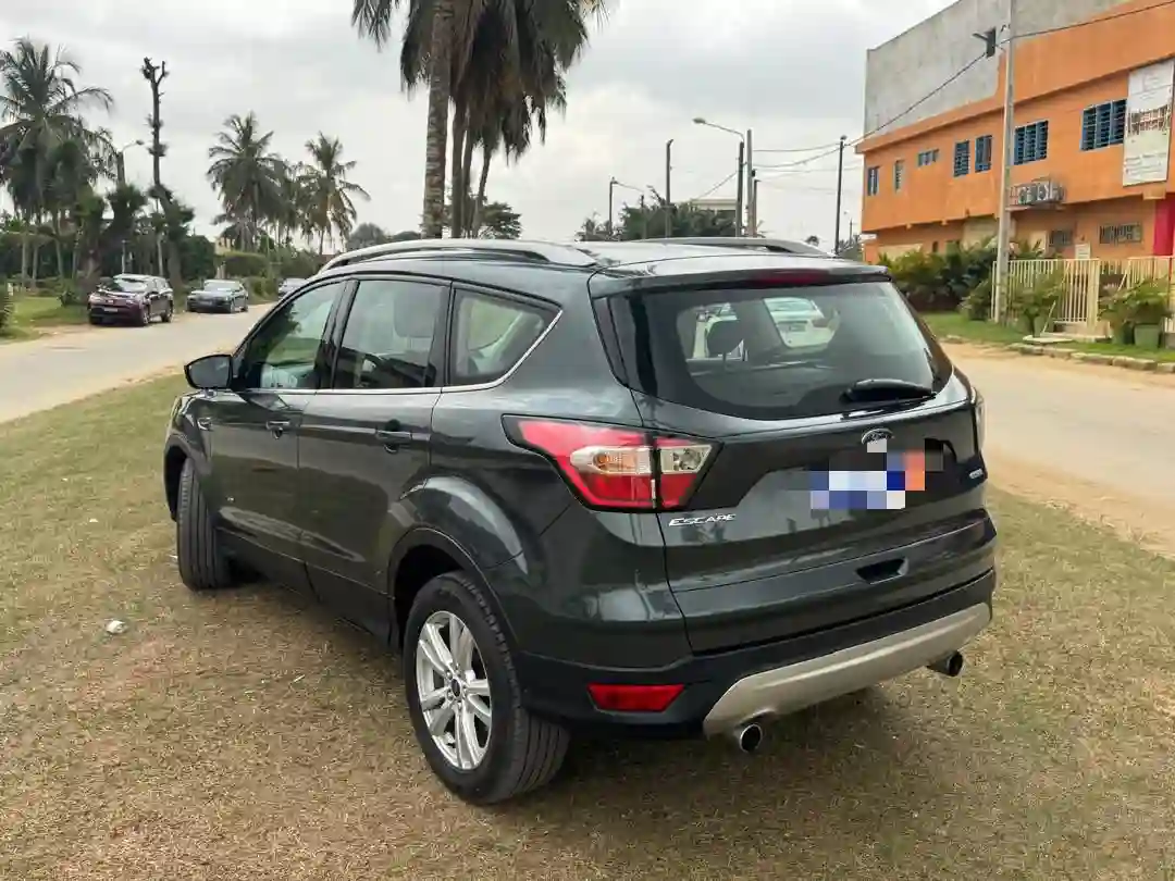 FORD ESCAPE EN VENTE  - Vue 4