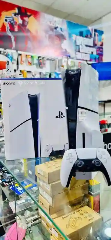 PS5 Slim Standard - Vue 1