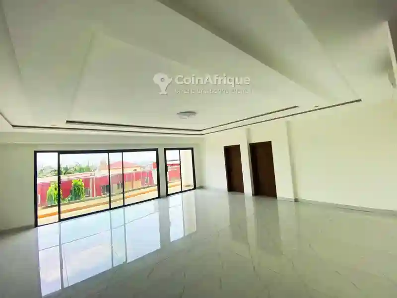 Location Appartements 4 Pièces - Cocody Riviera 4 M'badon - Vue 3