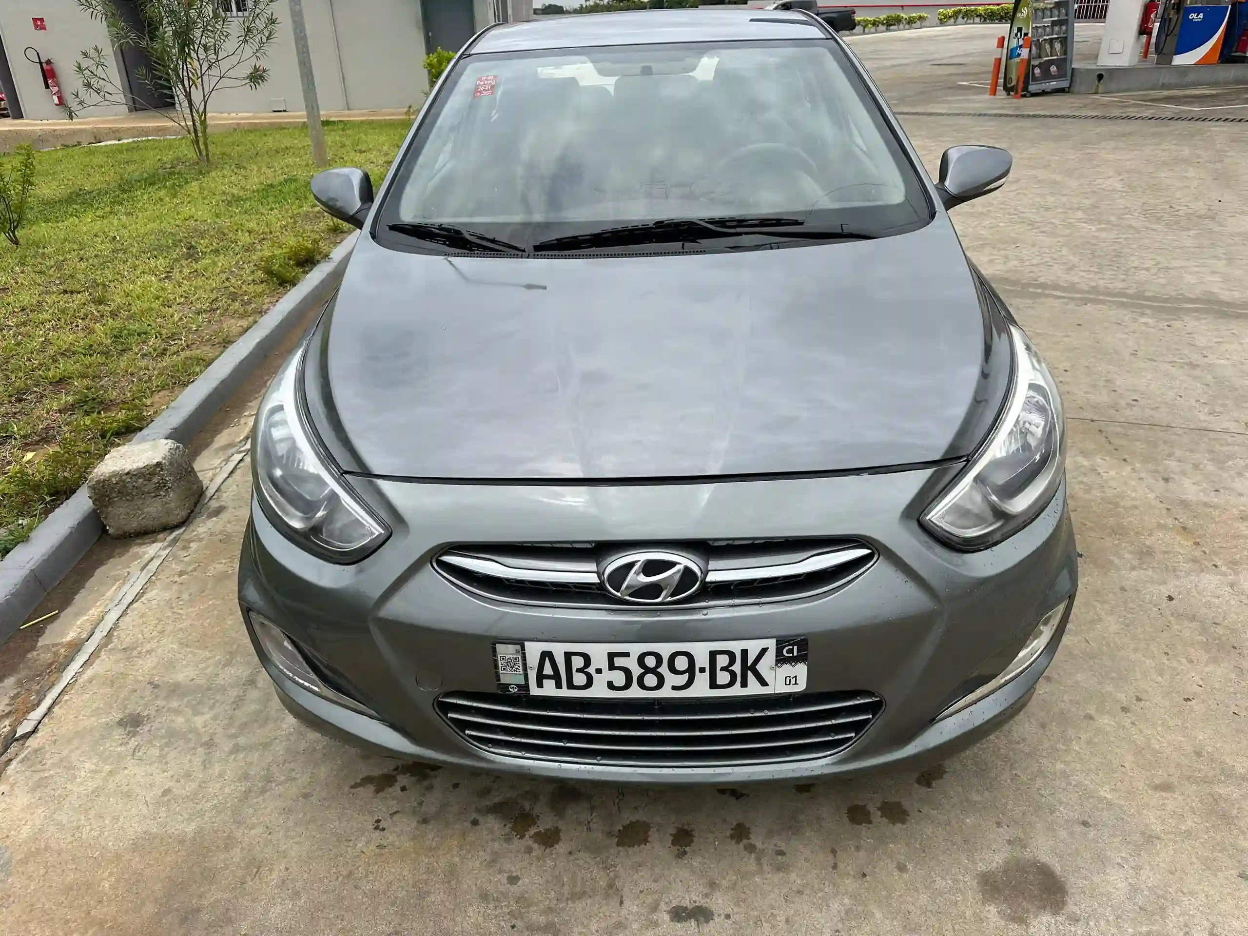 HYUNDAI ACCENT EN VENTE 