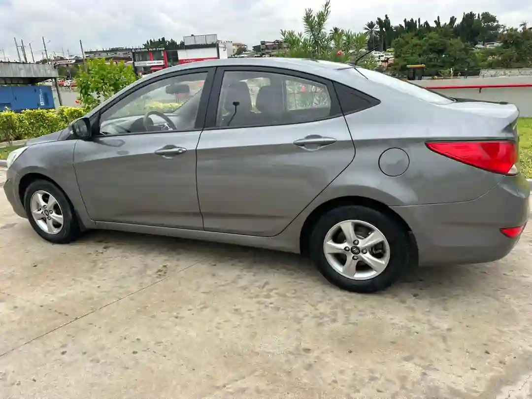 HYUNDAI ACCENT EN VENTE  - Vue 4