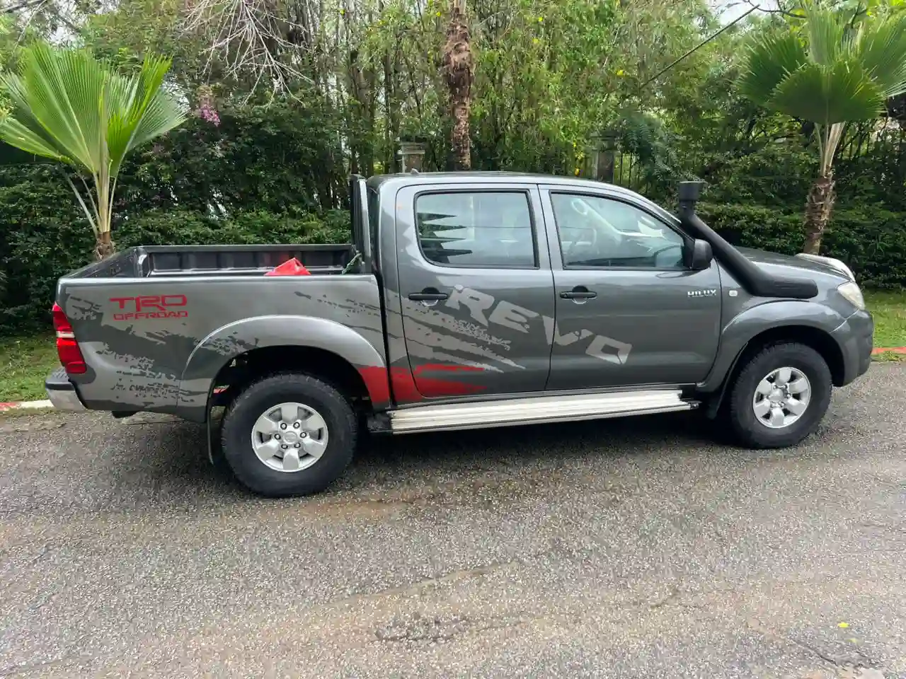 TOYOTA HILUX EN VENTE  - Vue 2