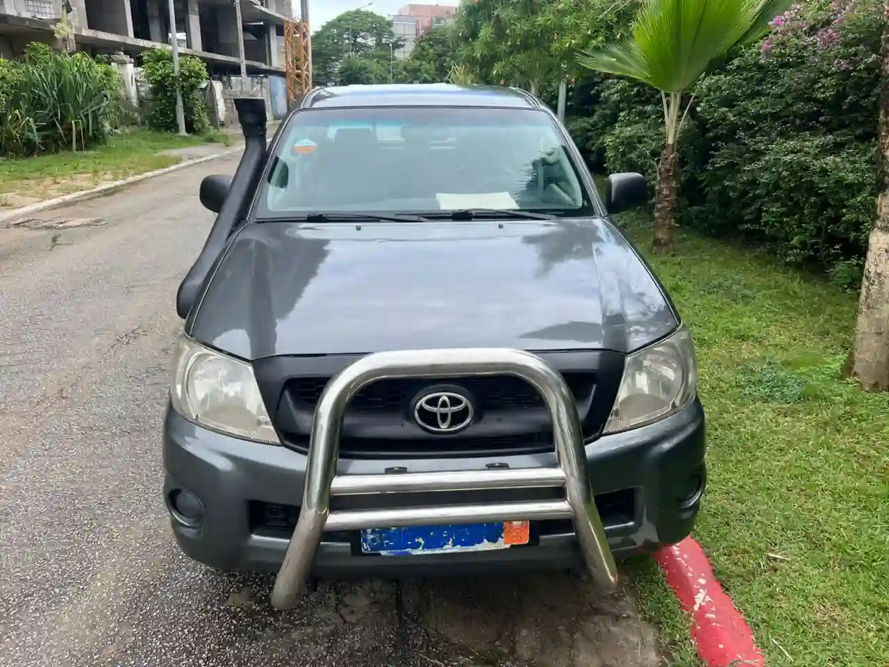 TOYOTA HILUX EN VENTE  - Vue 3