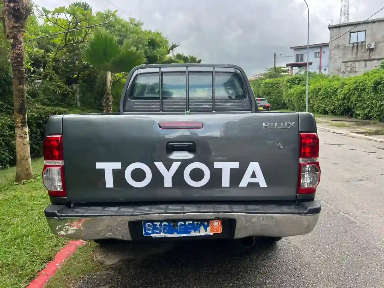 TOYOTA HILUX EN VENTE  - Vue 4