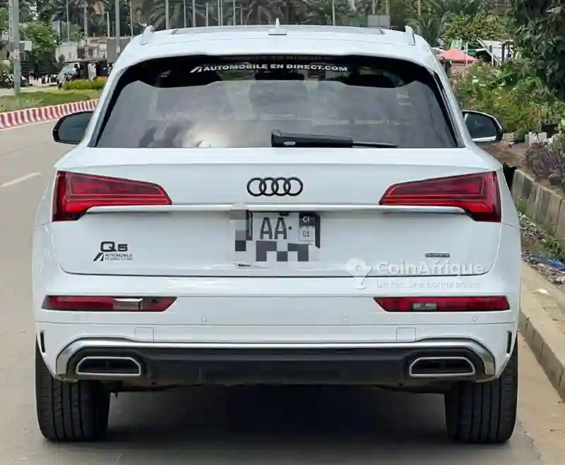 Audi Q5 2021 - Vue 3