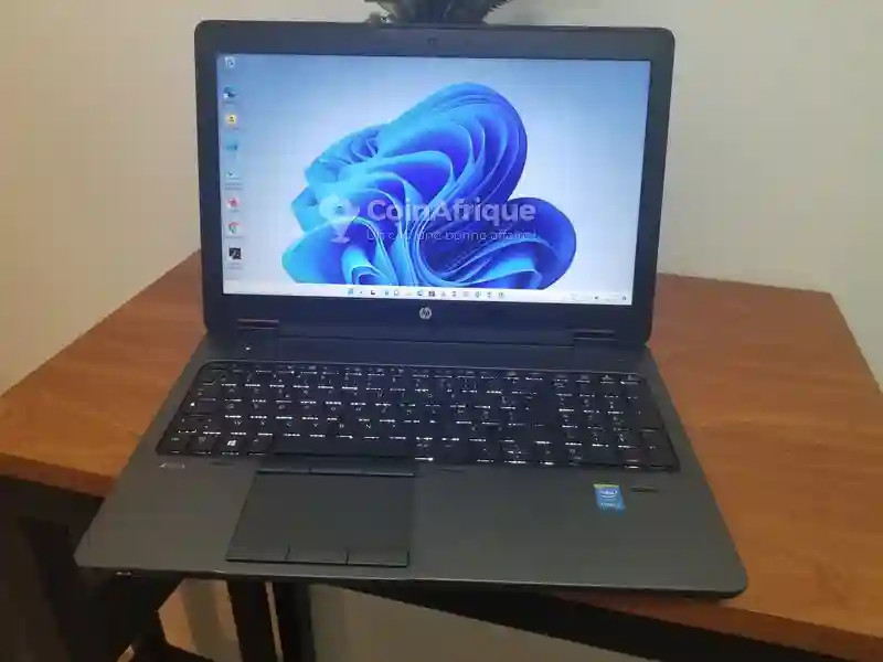 HP Zbook i7 16 go ssd 500 go Nvidia 2go - Vue 5