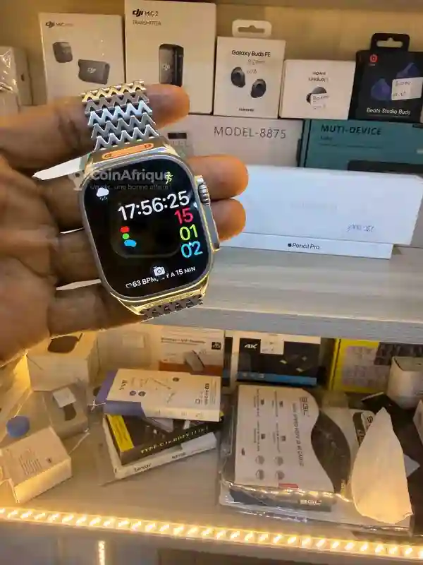 Apple Watch Ultra 1 – 49 mm – Quasi Neuve - Vue 2