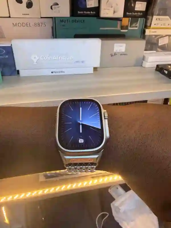 Apple Watch Ultra 1 – 49 mm – Quasi Neuve - Vue 4
