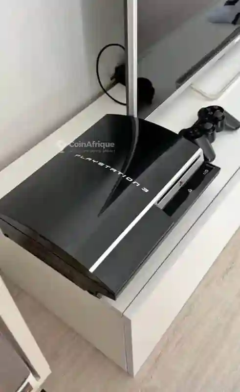 Ps3 fat Avec Manette et Jeux Intégré - Vue 1