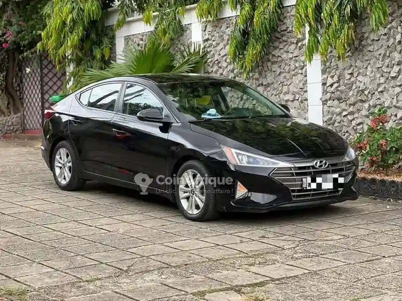 Hyundai Elantra 2020 - Vue 5