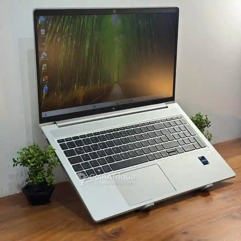 HP Elitebook g9 cor i5 12th gen 16go ram 512go ssd - Vue 1