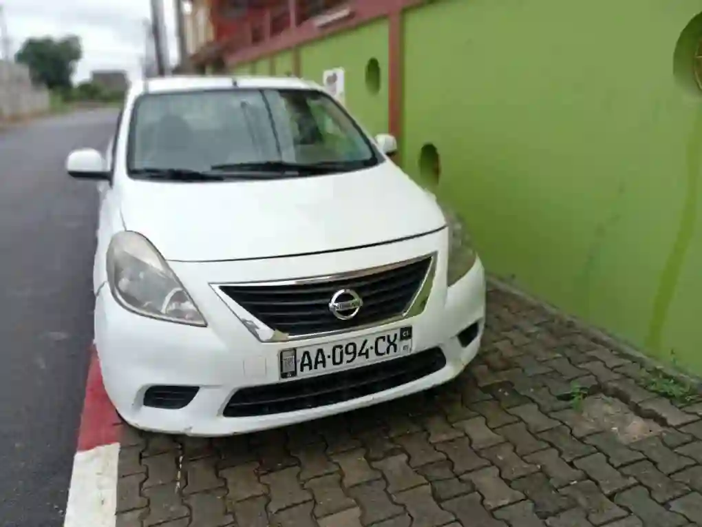 HYUNDAI ELANTRA EN VENTE 