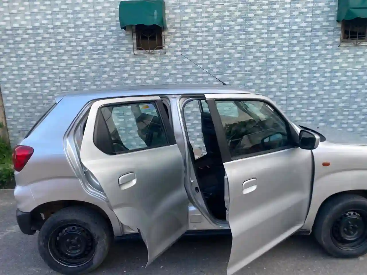 SUZUKI EXPRESSO 2025 EN VENTE  - Vue 3