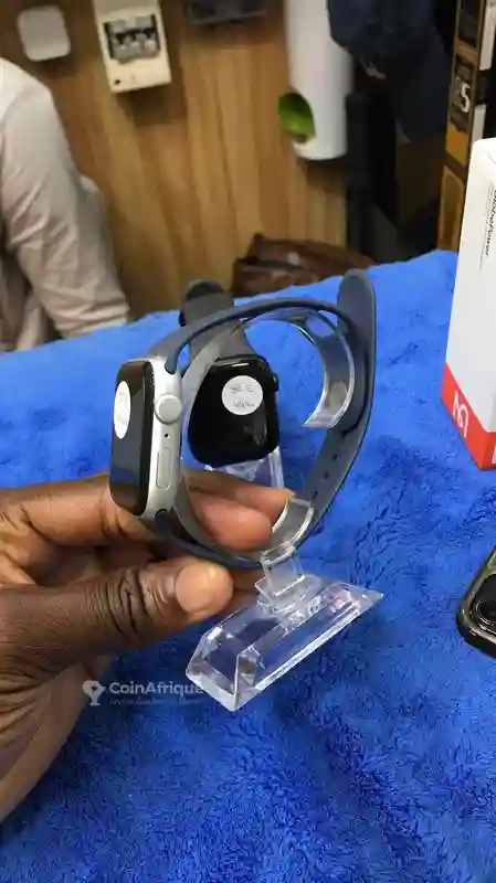 Apple Watch se 2 44mm Quasi Neuf - Vue 2