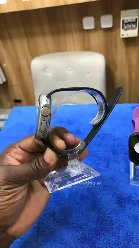 Apple Watch Série 3 49mm Quasi Neuf - Vue 1