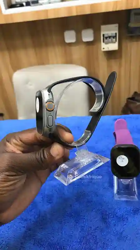 Apple Watch Série 2 49mm Quasi Neuf - Vue 1