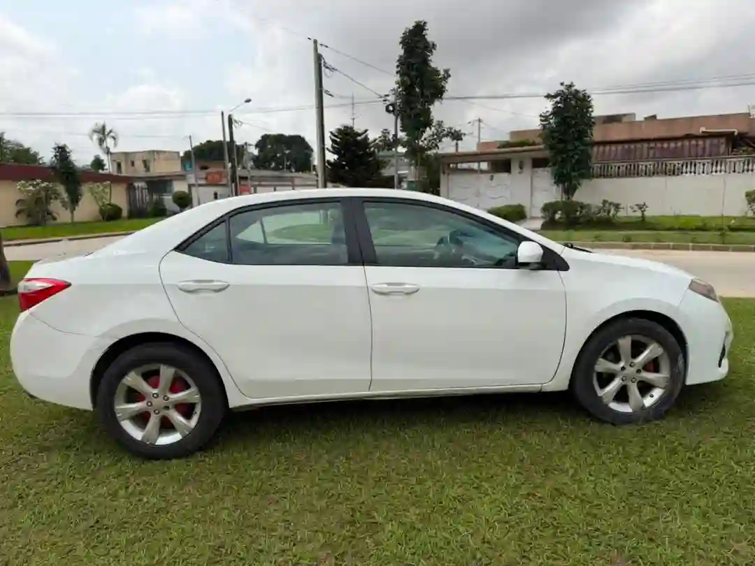TOYOTA COROLLA EN VENTE  - Vue 2