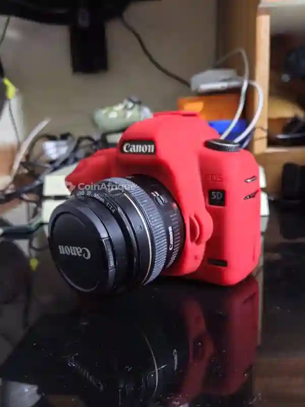 Canon 5 D Mark 2+ 50 mm - Vue 1