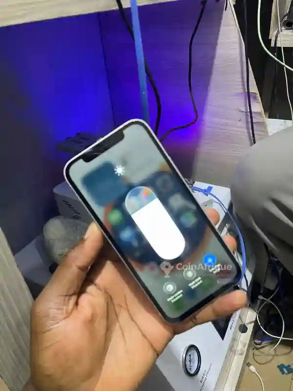 Iphone 12 - Vue 2