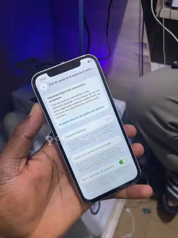 Iphone 12 - Vue 3