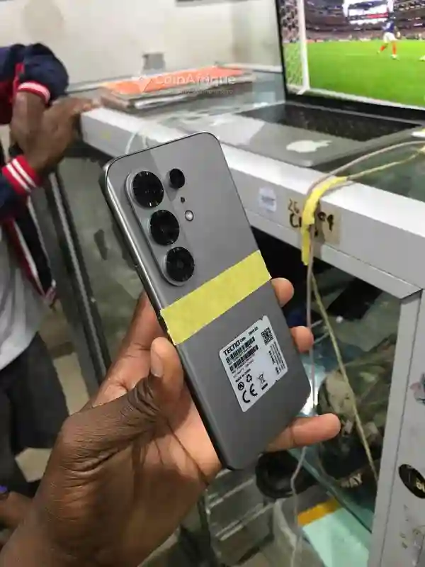 Tecno Camon 15 pro - 256gb - Vue 2