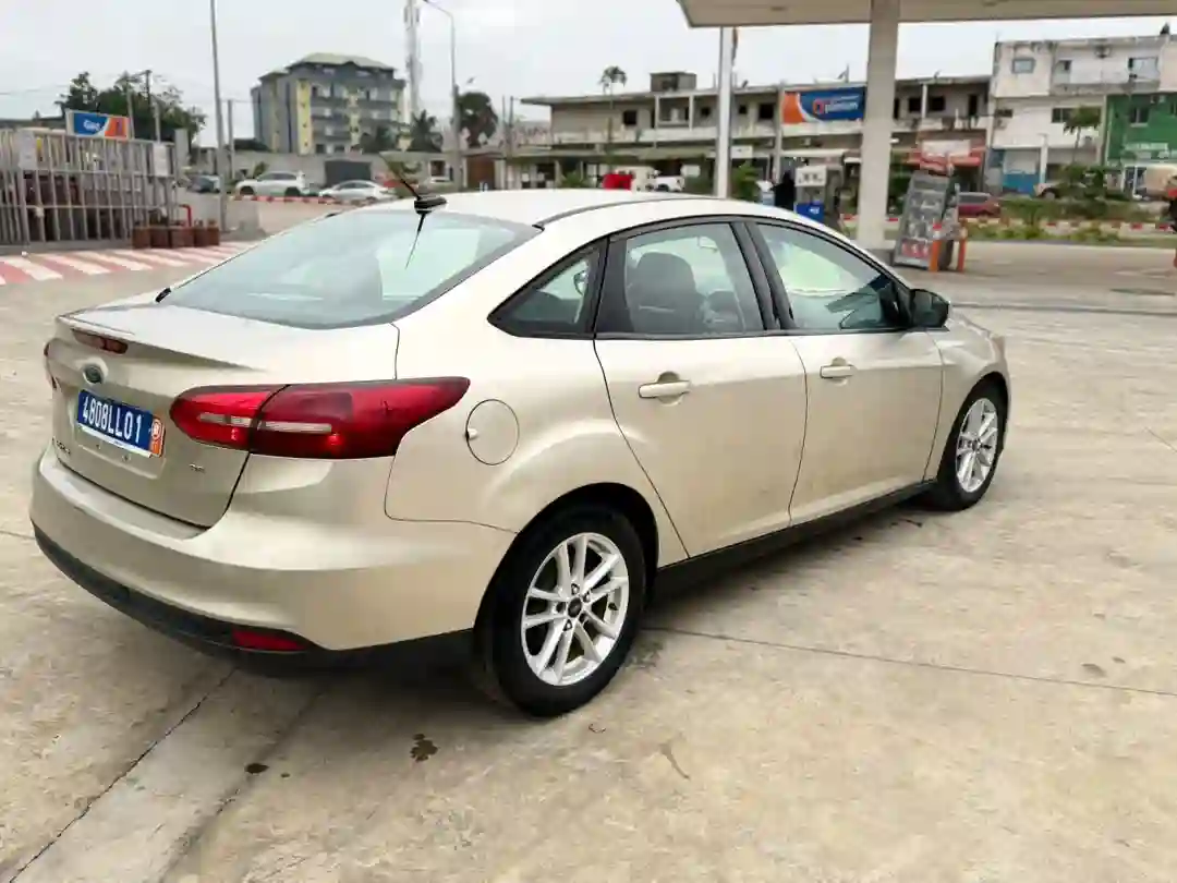 FORD FOCUS EN VENTE  - Vue 2