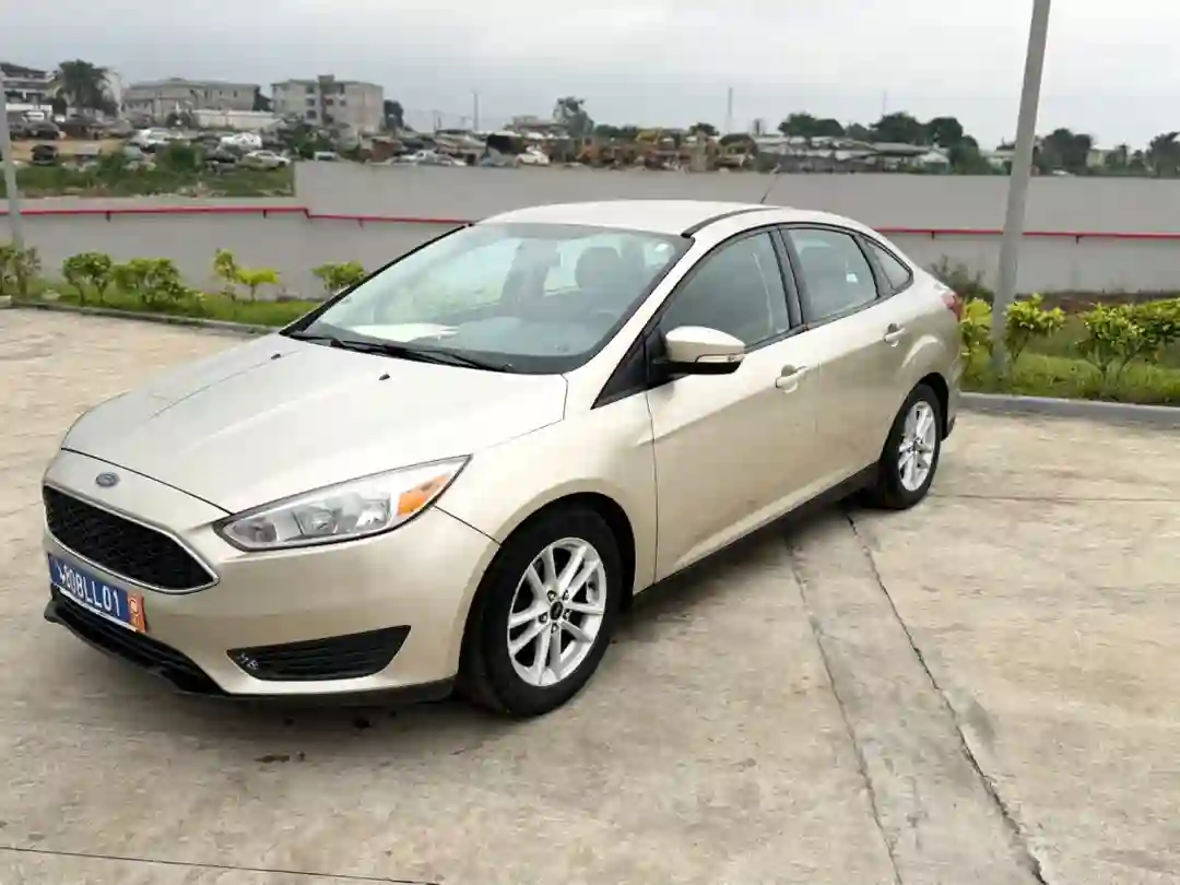 FORD FOCUS EN VENTE  - Vue 3