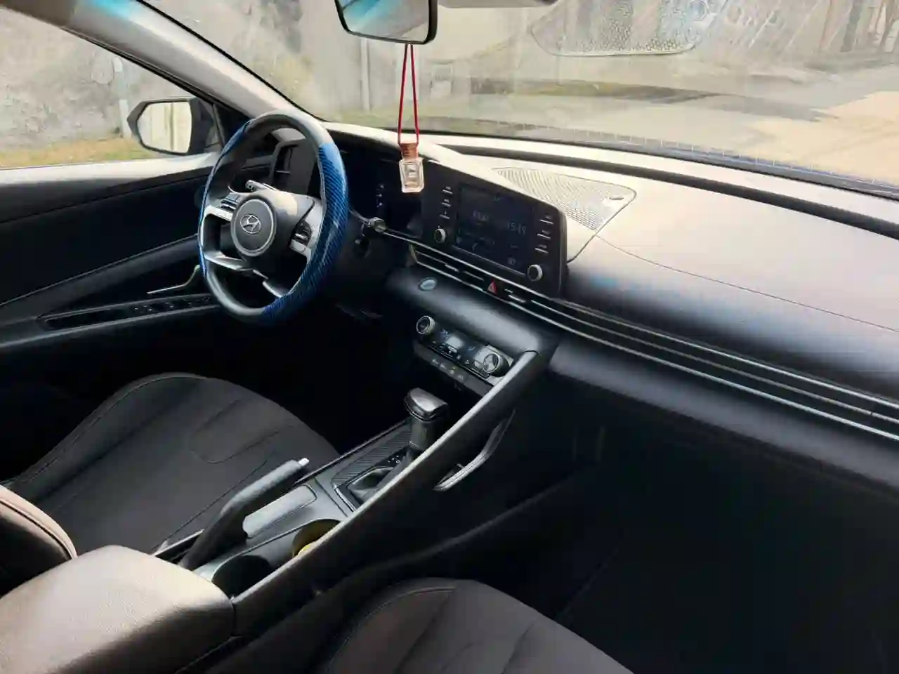 HYUNDAI ELANTRA EN VENTE 