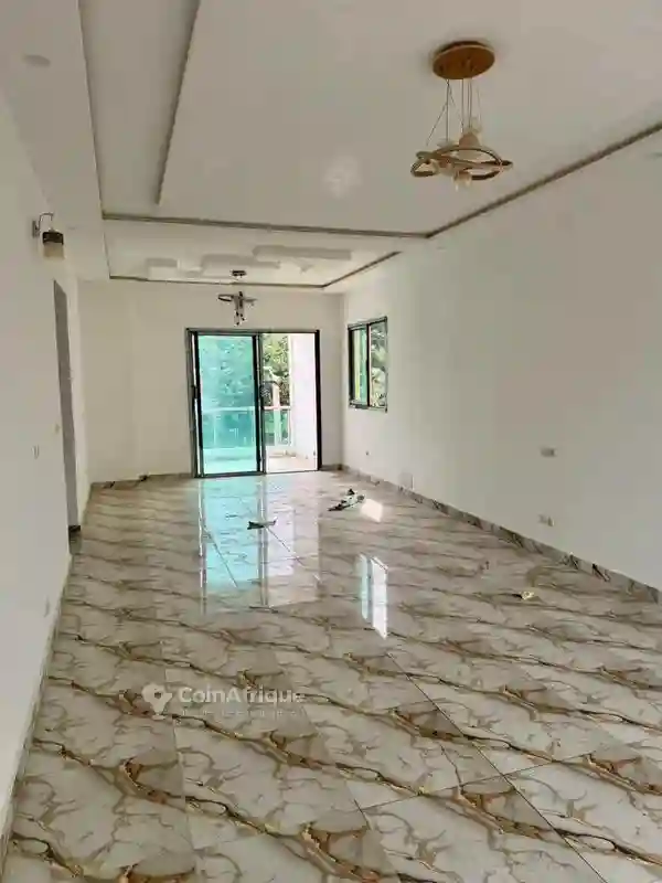Vente Villa Triplex 7 Pièces - Cocody - Vue 3