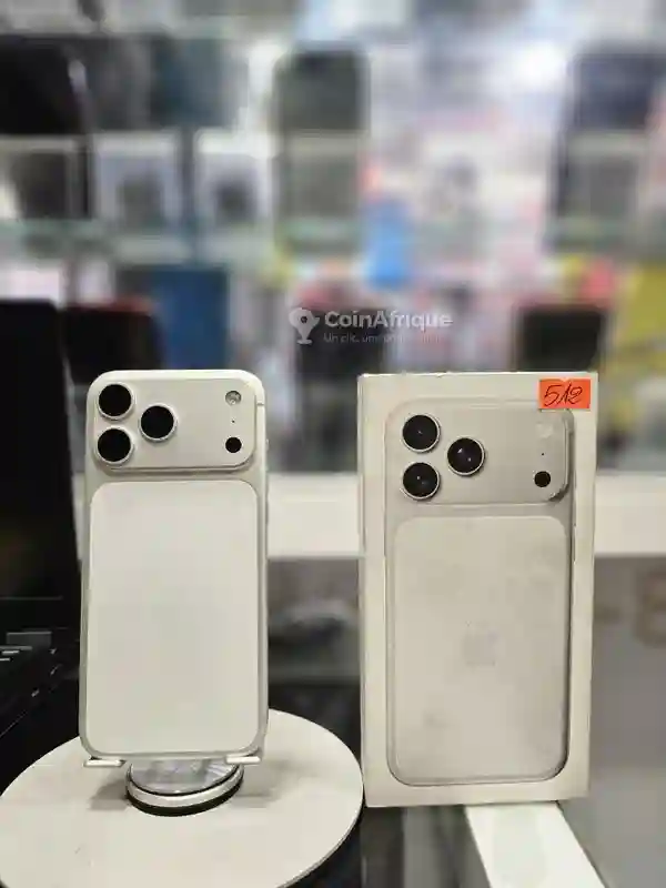 Iphone 17 pro max 512 Giga - Vue 3