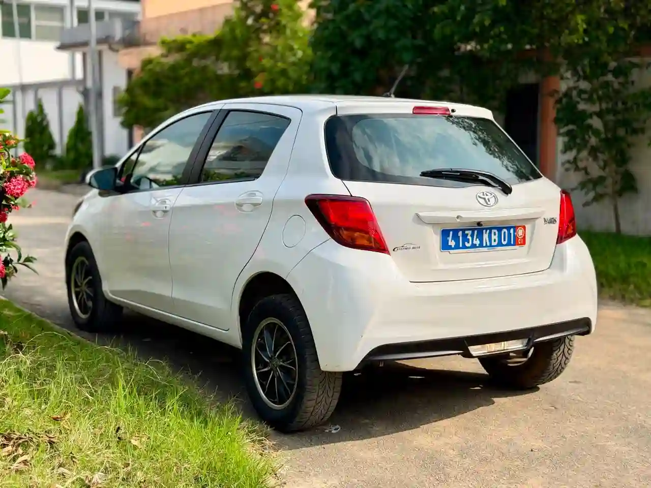 TOYOTA YARIS EN VENTE  - Vue 1