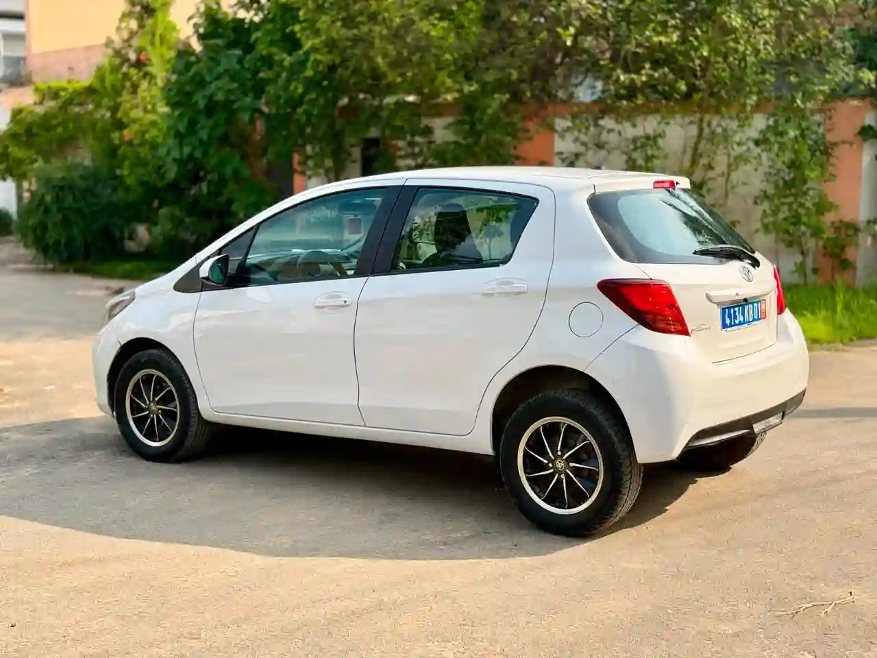 TOYOTA YARIS EN VENTE  - Vue 2