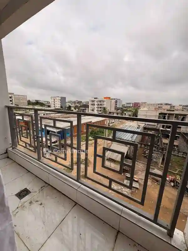 Location Appartements à Angré Carrefour des Prêtres - Vue 4