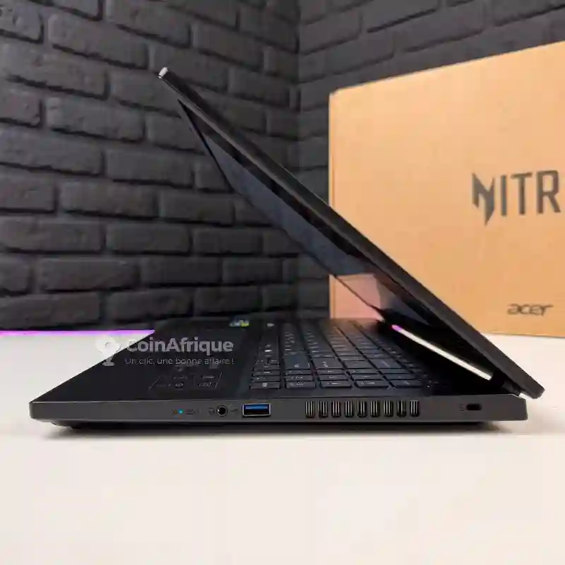 Acer Nitro v 15 Anv15-52-57bb – RTX 5050 8 go - Vue 4