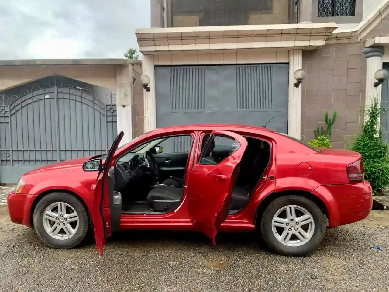 Dodge avanger Année 2008 - Vue 1