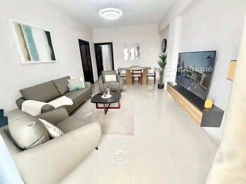 Location Résidence Meublée F2 En Zone 4 - Vue 2