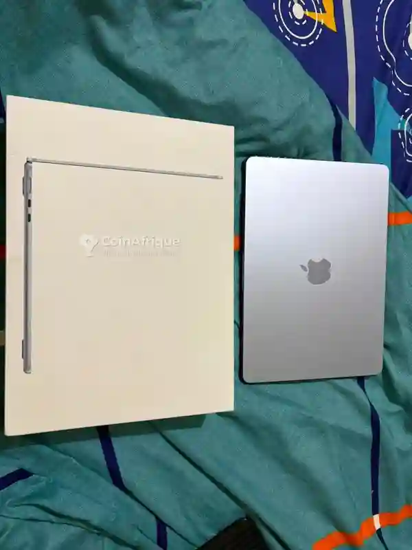 Macbook air m4 2025 - Vue 2