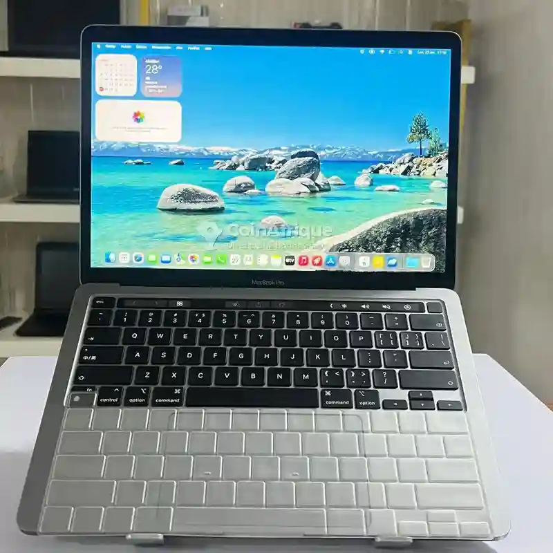 Macbook pro m2 2022 Très Propre - Vue 2