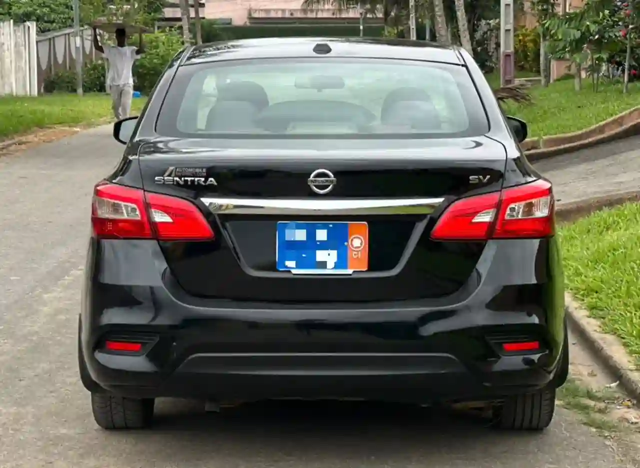 NISSAN SENTRA EN VENTE  - Vue 2