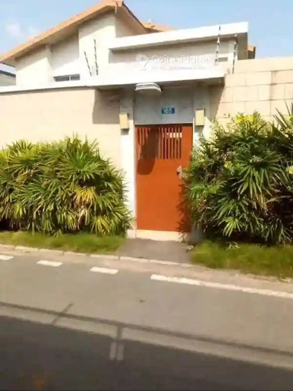 Vente Villa Duplex 11 Pièces - Riviera 3 - Vue 2