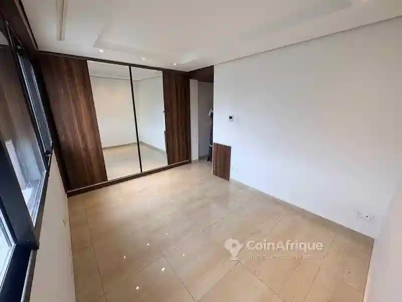 Location Appartements 3 Pièces - le Plateau au 8iem Étage - Vue 6