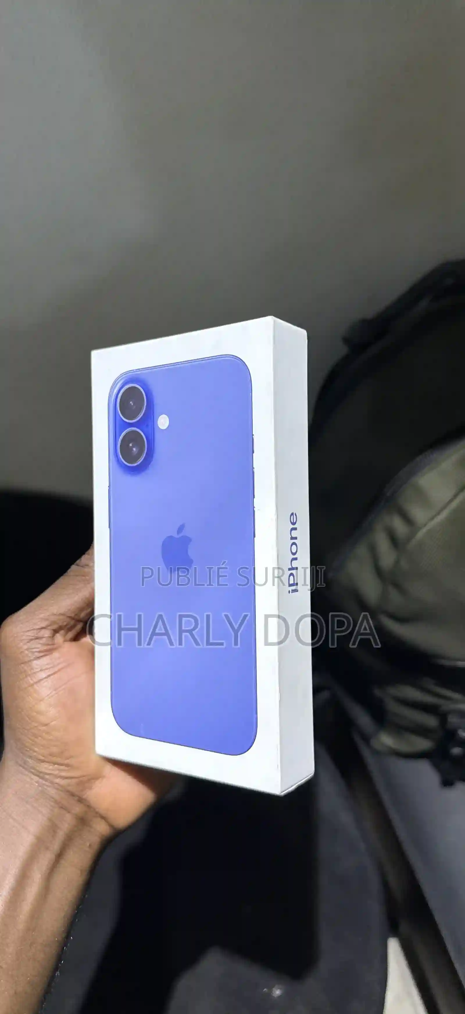 Neuf Apple Iphone 16 128 GB Bleu - Vue 1