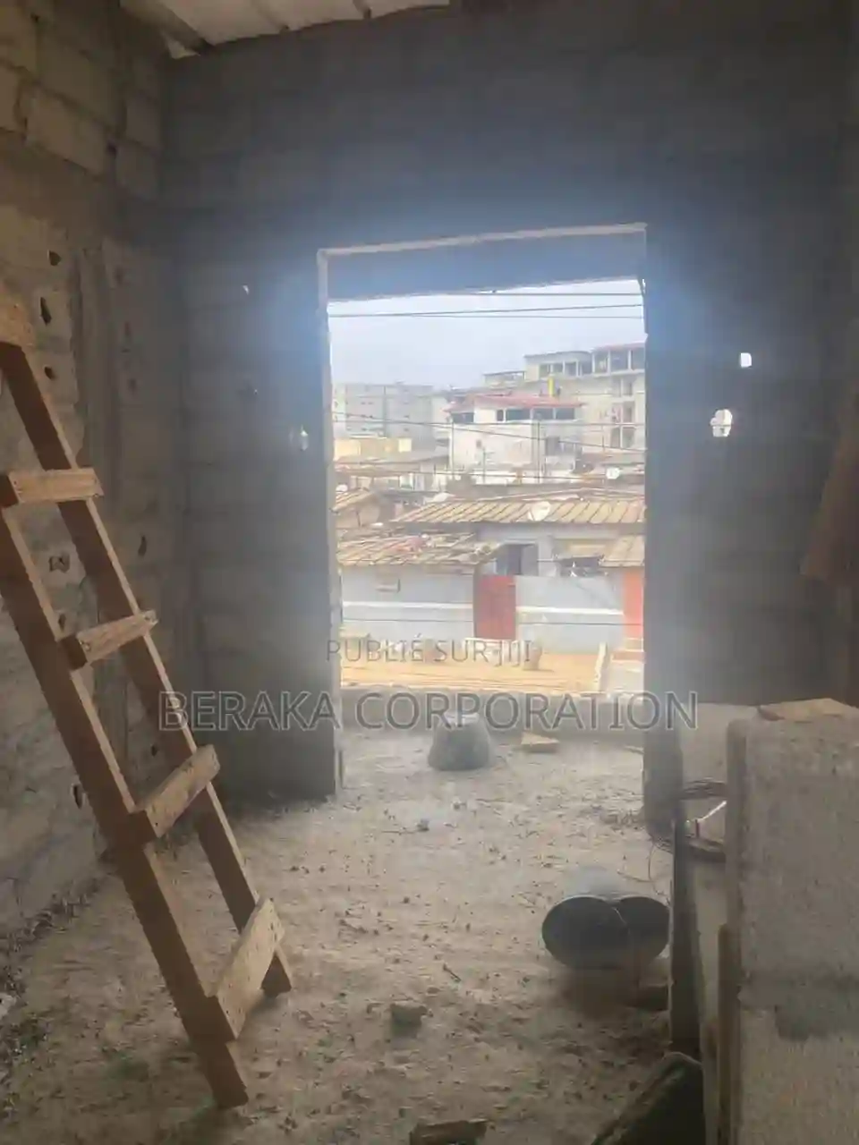 Studio Dans Beraka Corporation Cocody à Vendre - Vue 3