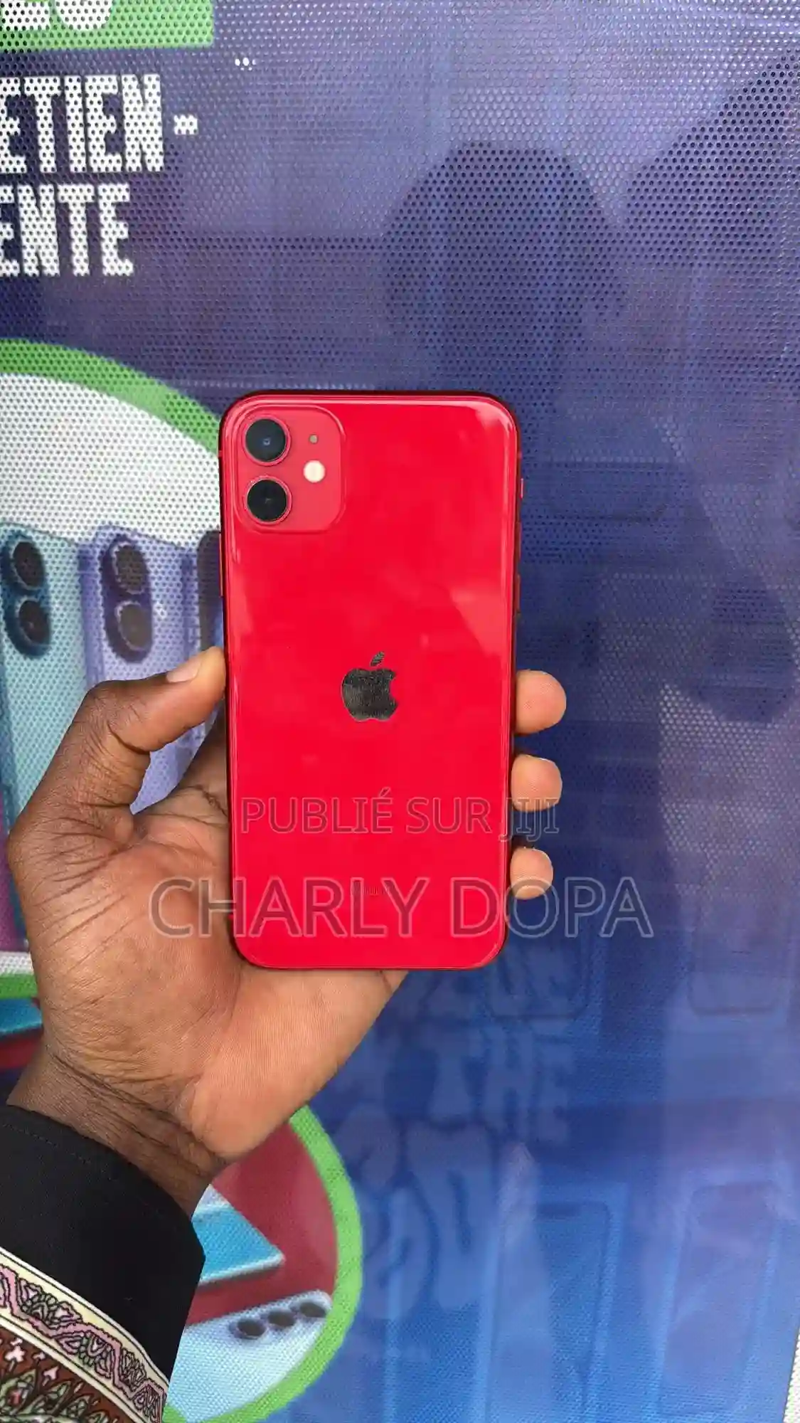 Apple Iphone 11 64 GB Rouge - Vue 1