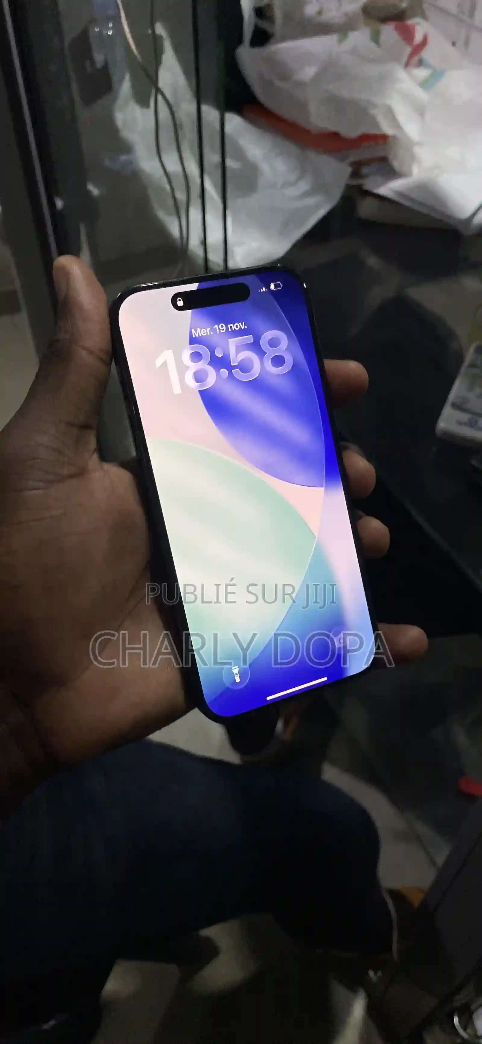 Apple Iphone 15 Pro 128 GB Bleu - Vue 1