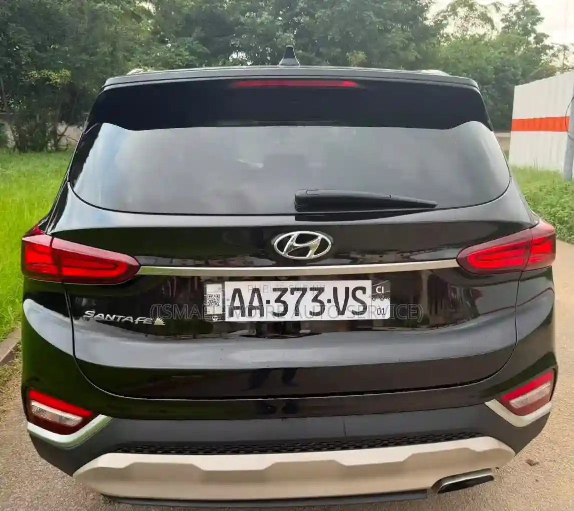 Hyundai Santa Fe 2020 Noir - Vue 3